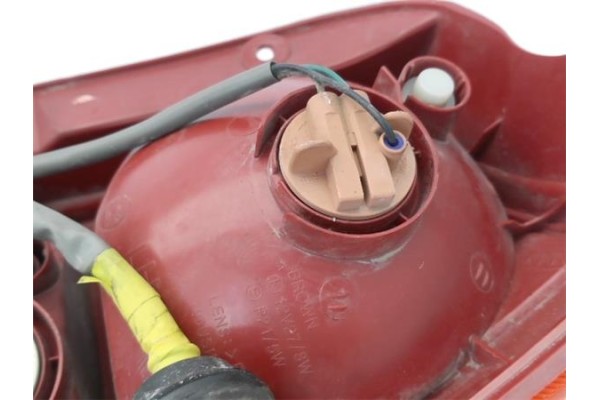 Recambio de piloto trasero izquierdo para kia picanto (sa) 1.1 referencia OEM IAM 9240107010  