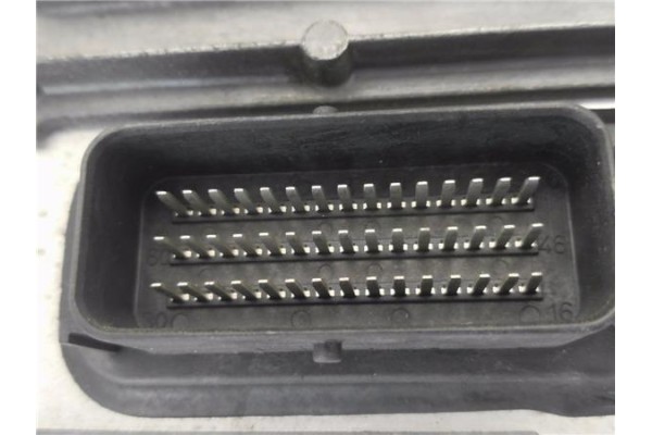 Recambio de centralita para chrysler pt cruiser 1.6 referencia OEM IAM P05033174AA S118013001D 