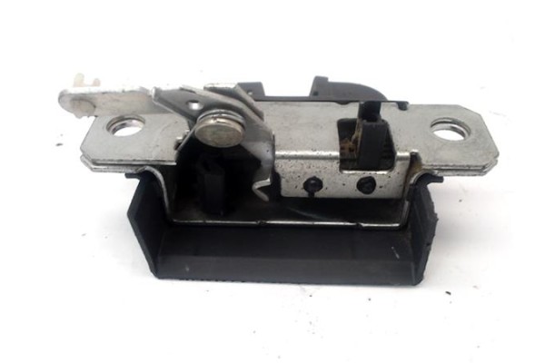 Recambio de cerradura porton para volkswagen polo iv (9n1) 1.4 tdi referencia OEM IAM 6Q6827505E  