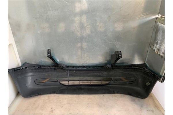 Recambio de paragolpes delantero para mercedes-benz vito / mixto furgón (w639) 115 cdi referencia OEM IAM A63988001709B51 A63988
