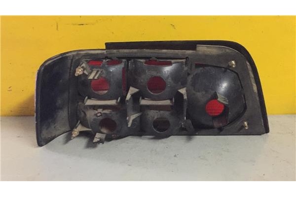 Recambio de piloto trasero derecho para peugeot 405 ii (4b) 1.4 referencia OEM IAM   