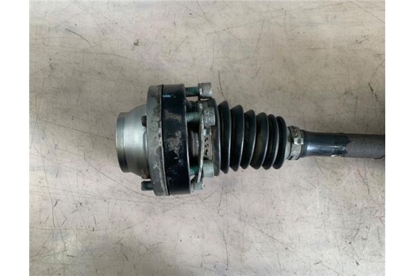 Recambio de bandeja trasero para honda civic vi 1.6 referencia OEM IAM 84400S6DE00ZC  