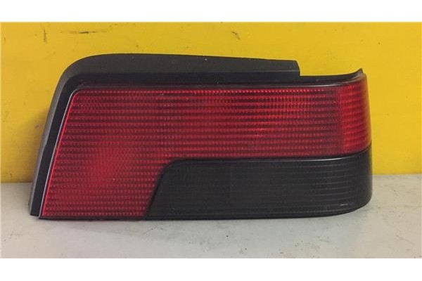 Recambio de piloto trasero derecho para peugeot 405 ii (4b) 1.9 d referencia OEM IAM   