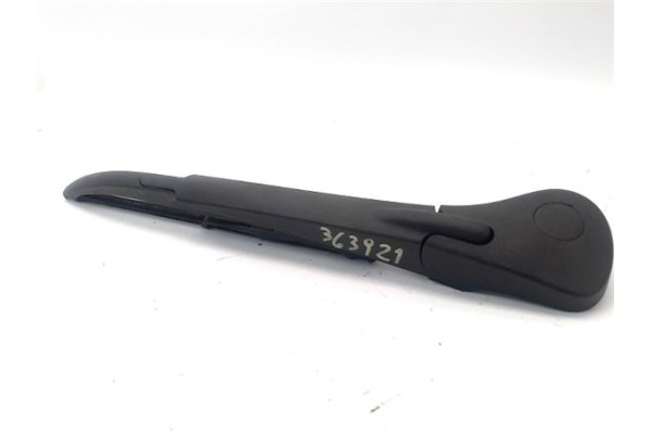 Recambio de brazo limpiaparabrisas trasero para renault scenic ii (jm) 1.5 dci (jm1e) referencia OEM IAM 7701056802  