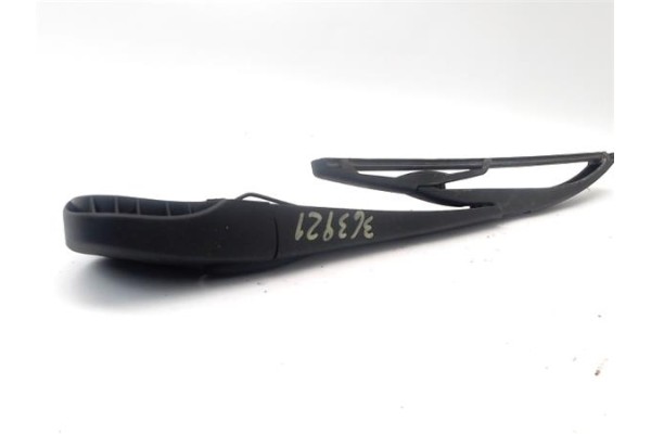 Recambio de brazo limpiaparabrisas trasero para renault scenic ii (jm) 1.5 dci (jm1e) referencia OEM IAM 7701056802  