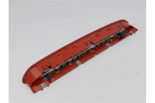 Recambio de luz central de freno para volkswagen polo v (6r1) 1.4 advance referencia OEM IAM 5K0945087  