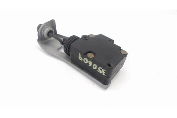 Recambio de motor apertura deposito combustible para peugeot 407 1.6 business line referencia OEM IAM 9643826880  