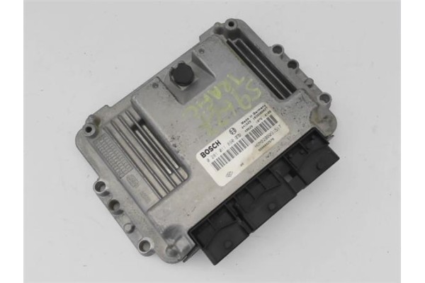 Recambio de centralita para renault trafic ii furgón (fl) 2.5 dti referencia OEM IAM 281011890  