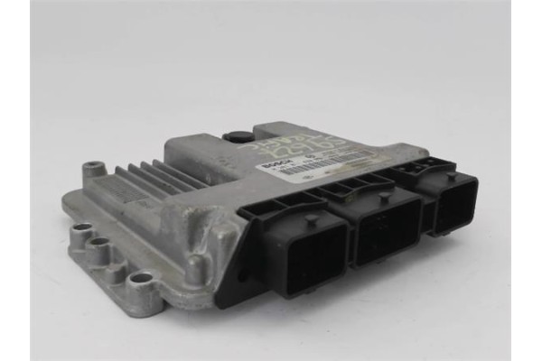 Recambio de centralita para renault trafic ii furgón (fl) 2.5 dti referencia OEM IAM 281011890  
