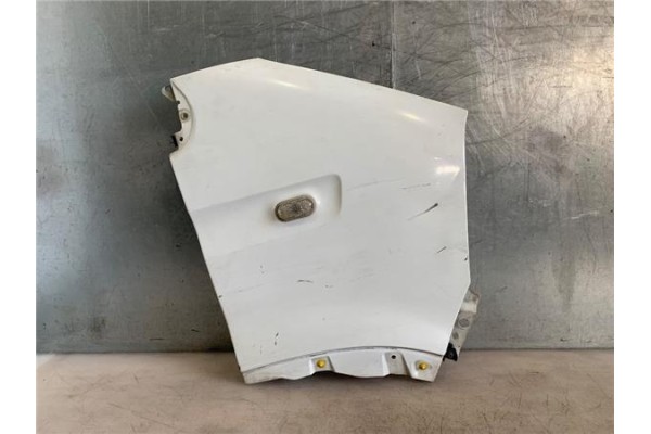 Recambio de aleta delantero derecha para opel movano furgón/combi 2.5 combi corto l1h1 2.8t referencia OEM IAM   