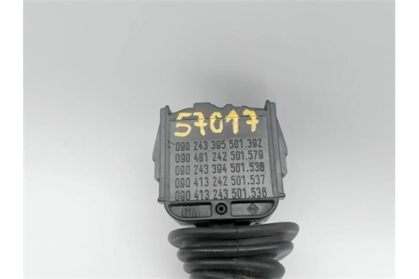 Recambio de mando limpiaparabrisas para opel vectra b berlina 1.6 i 16v referencia OEM IAM 090243395501392  
