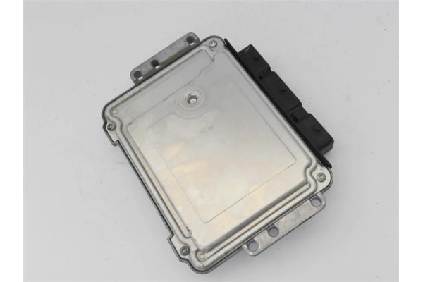 Recambio de centralita para renault trafic ii furgón (fl) 2.5 dti referencia OEM IAM 281011890  