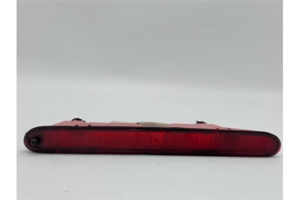 Recambio de luz central de freno para peugeot partner tepee 1.6 hdi referencia OEM IAM 89071289 89093986 
