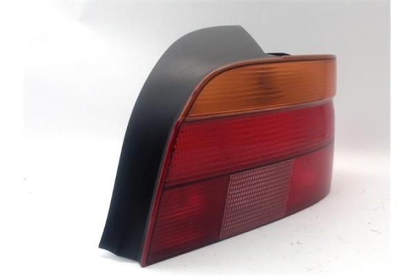 Recambio de piloto trasero derecho para bmw serie 5 berlina (e39) 2.8 528i referencia OEM IAM 63218363558  