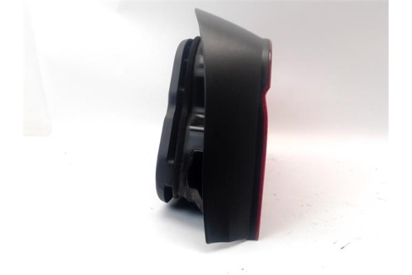 Recambio de piloto trasero derecho para bmw serie 5 berlina (e39) 2.8 528i referencia OEM IAM 63218363558  