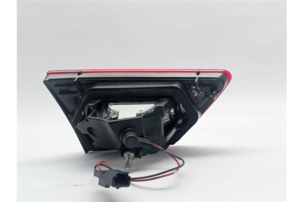 Recambio de piloto interior derecho para renault clio iv 1.5 limited referencia OEM IAM 265505796R  