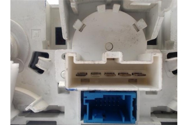 Recambio de mandos calefaccion / a.a. para opel corsa d 1.3 cdti referencia OEM IAM 13239869 13330680 