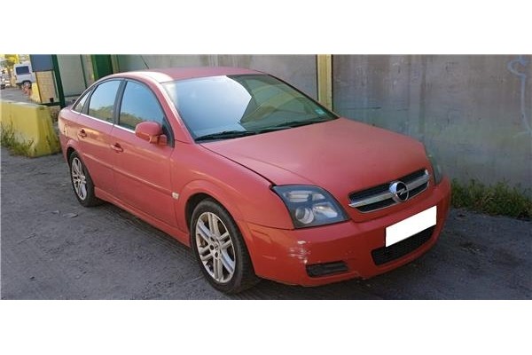 opel vectra c berlina del año 2004