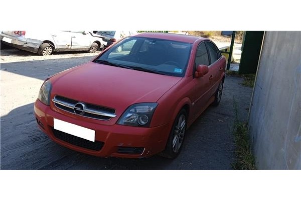 opel vectra c berlina del año 2004