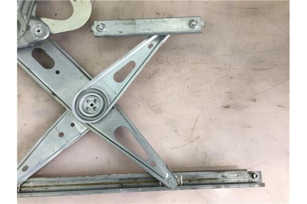 Recambio de mecanismo elevalunas delantero derecho para renault scenic iii (jz) 1.5 emotion referencia OEM IAM 966416102  