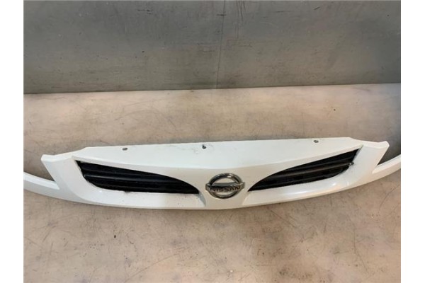 Recambio de rejilla paragolpes delantero para nissan kubistar (x76) 1.5 dci 70 referencia OEM IAM 7700800QAA  