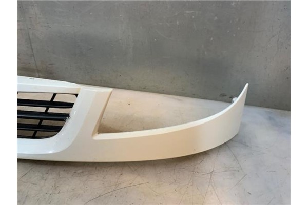 Recambio de rejilla paragolpes delantero para nissan kubistar (x76) 1.5 dci 70 referencia OEM IAM 7700800QAA  