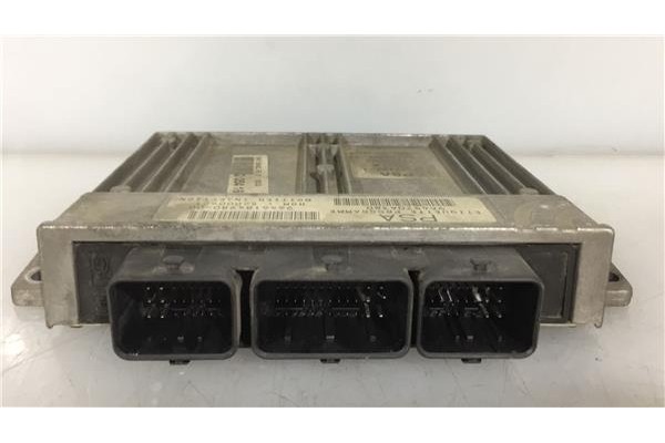 Recambio de centralita para citroen saxo 1.4 vts referencia OEM IAM 9646184980 9645704380 