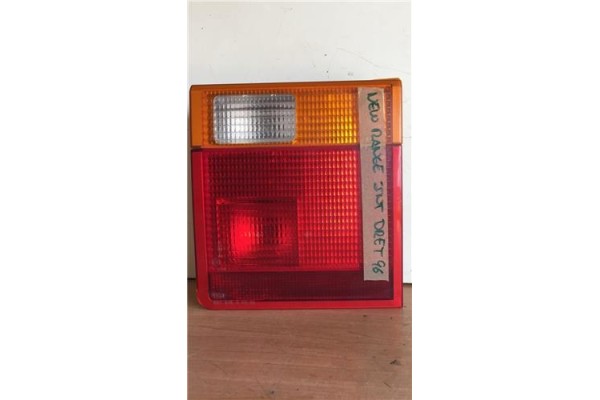 Recambio de piloto trasero derecho para land rover range rover (lp) 2.5 dse (100kw) referencia OEM IAM 2234D   Recambio de piloto trasero derecho para land rover range rover (lp) 2.5 dse (100kw) referencia OEM IAM 2234D