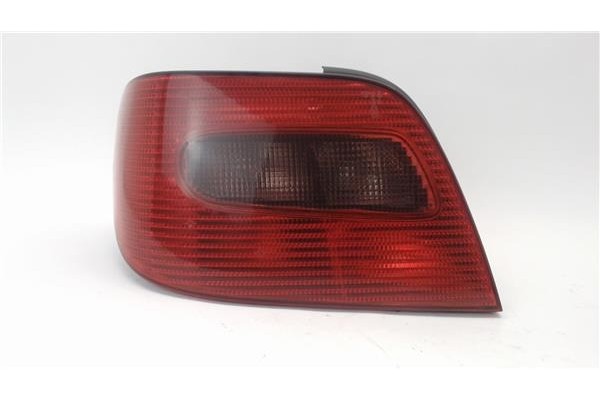 Recambio de piloto trasero izquierdo para citroen xsara berlina 2.0 hdi 90 referencia OEM IAM 6350P0 2211363 6350J5 , CITROËN | 