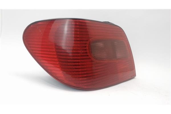 Recambio de piloto trasero izquierdo para citroen xsara berlina 2.0 hdi 90 referencia OEM IAM 6350P0 2211363 6350J5 , CITROËN | 