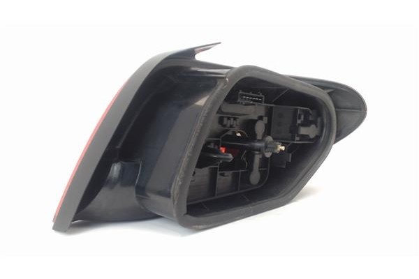 Recambio de piloto trasero izquierdo para citroen xsara berlina 2.0 hdi 90 referencia OEM IAM 6350P0 2211363 6350J5 , CITROËN | 