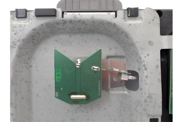 Recambio de antena electrica para mercedes-benz clase m (bm 164) 3.0 ml 320 cdi (164.122) referencia OEM IAM A2518202275  