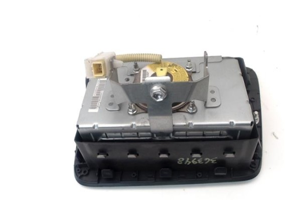 Recambio de airbag salpicadero para toyota aygo (kgb/wnb) 1.0 básico referencia OEM IAM 739700H010B0  