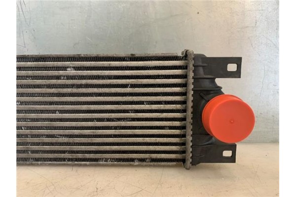 Recambio de intercooler para opel movano furgón/combi 2.5 combi corto l1h1 2.8t referencia OEM IAM 817637  