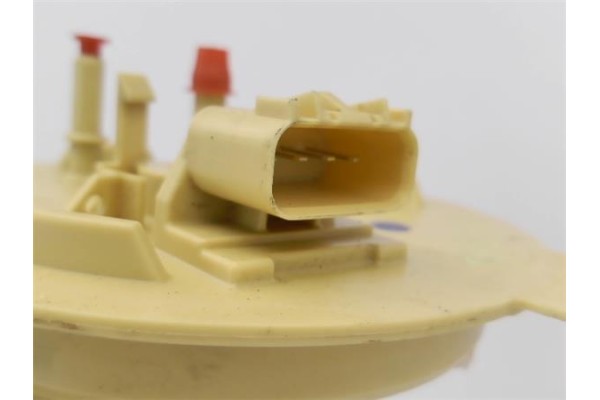 Recambio de bomba combustible para opel astra k berlina 5p 1.6 dynamic referencia OEM IAM 13599392 13599386 