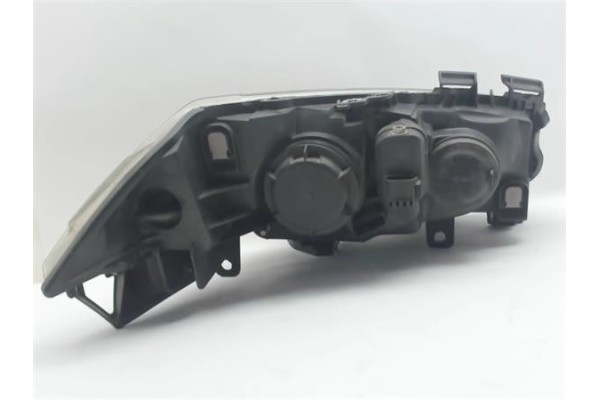 Recambio de faro delantero izquierdo para renault megane ii (bm0/1_, cm0/1_) 1.5 dci (bm0f, cm0f) referencia OEM IAM 8200073220J