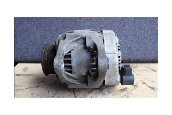 Recambio de alternador para chrysler voyager gs 2.4 i referencia OEM IAM NIPONDENSO 121000-3521 