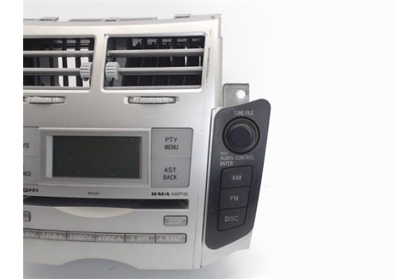 Recambio de radio / cd para toyota yaris (ksp9/scp9/nlp9) 1.3 vvt-i referencia OEM IAM CQTS0570LC  