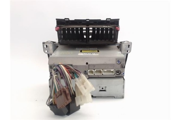 Recambio de radio / cd para toyota yaris (ksp9/scp9/nlp9) 1.3 vvt-i referencia OEM IAM CQTS0570LC  