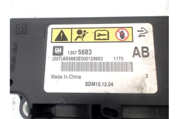Recambio de centralita airbag para opel astra j 1.6 referencia OEM IAM 13575683 AS5683E000129953 