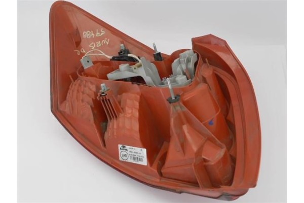 Recambio de piloto trasero derecho para toyota auris (e15) 1.6 vvti referencia OEM IAM 8155102400 12916FL 