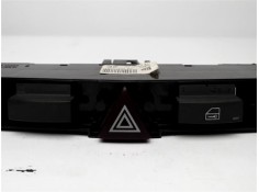 Recambio de interruptor luces emergencia para opel astra h gtc 1.7 cdti referencia OEM IAM 13100105 03753075 