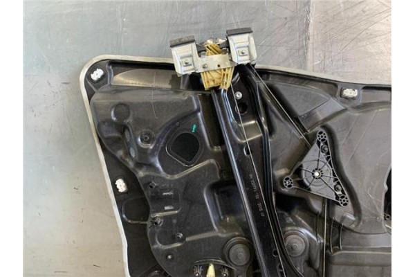 Recambio de mecanismo elevalunas delantero derecho para fiat 500x (334) 1.6 urban referencia OEM IAM 71777161  