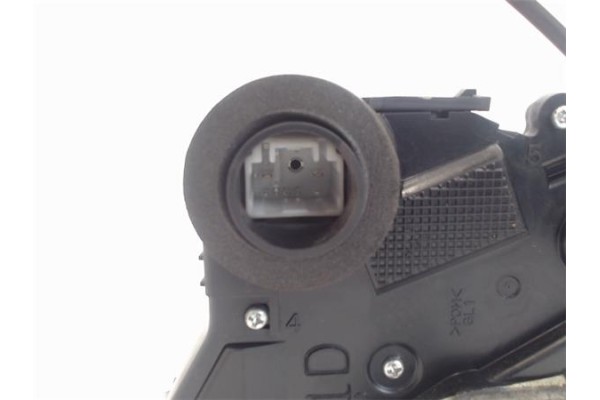 Recambio de cierre electromagnetico delantero derecho para toyota yaris (ksp9/scp9/nlp9) 1.3 vvt-i referencia OEM IAM 690300D140