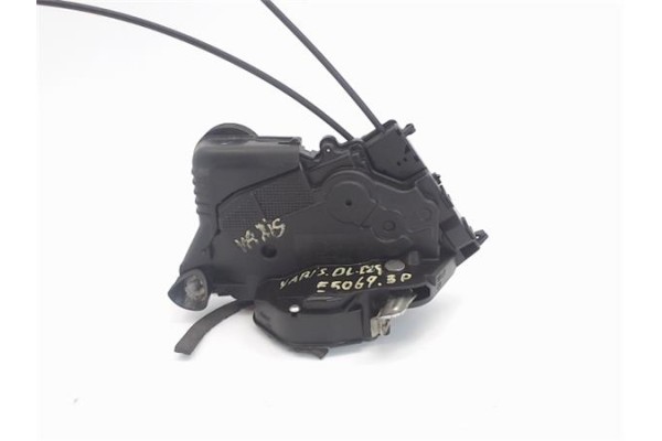 Recambio de cierre electromagnetico delantero izquierdo para toyota yaris (ksp9/scp9/nlp9) 1.3 vvt-i referencia OEM IAM 690400D1