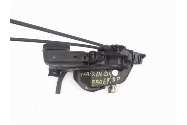 Recambio de cierre electromagnetico delantero izquierdo para toyota yaris (ksp9/scp9/nlp9) 1.3 vvt-i referencia OEM IAM 690400D1