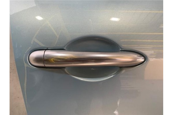 Recambio de puerta delantero derecha para renault scenic ii (jm) 1.6 16v referencia OEM IAM 7751477220 801002354R 