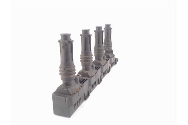 Recambio de bobina encendido para opel corsa c referencia OEM IAM 0221503472  