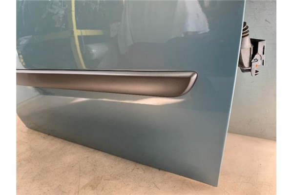 Recambio de puerta delantero derecha para renault scenic ii (jm) 1.6 16v referencia OEM IAM 7751477220 801002354R 