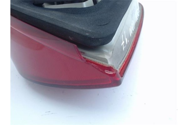 Recambio de piloto trasero izquierdo para ford fiesta berlina referencia OEM IAM 96FG13N004BA  